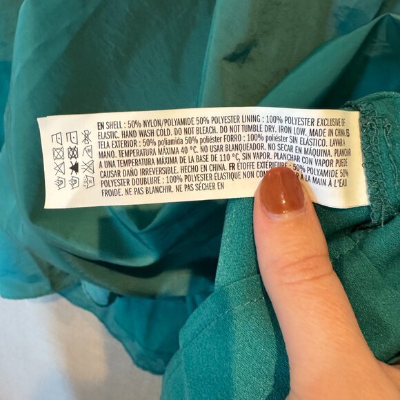 Hyacinth House Emerald Green Tuckernuck XL Ruched V-Neck Genevieve Mini Dress - Picture 5 of 11